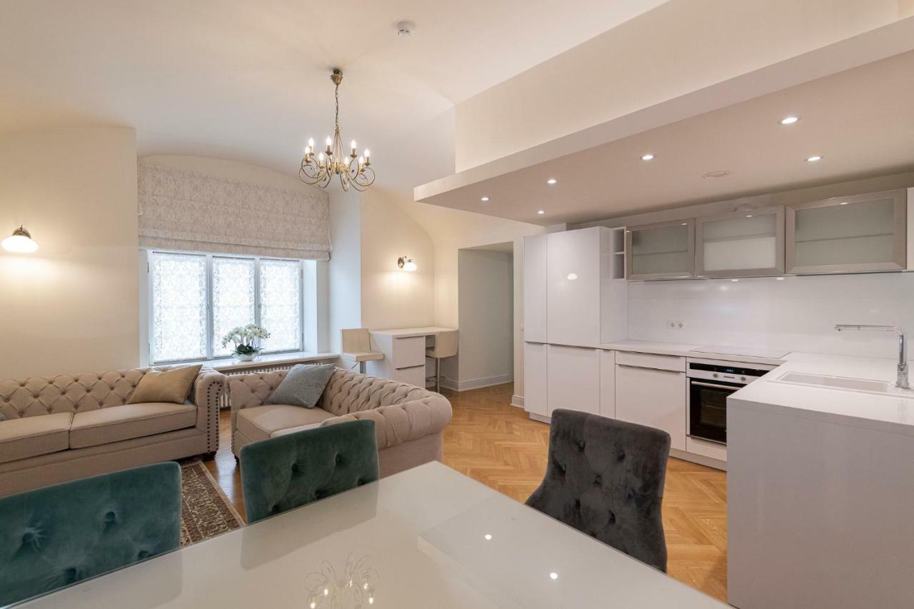 Tallinn Housing 2 Bdr 2 Bathroom With Sauna At Carl Engel Luxury House Buitenkant foto