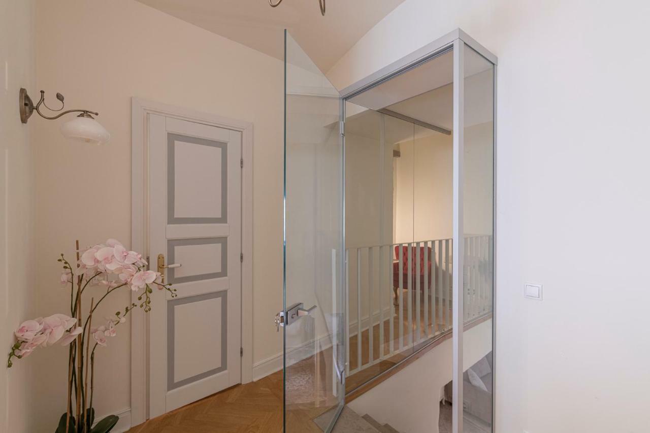 Tallinn Housing 2 Bdr 2 Bathroom With Sauna At Carl Engel Luxury House Buitenkant foto