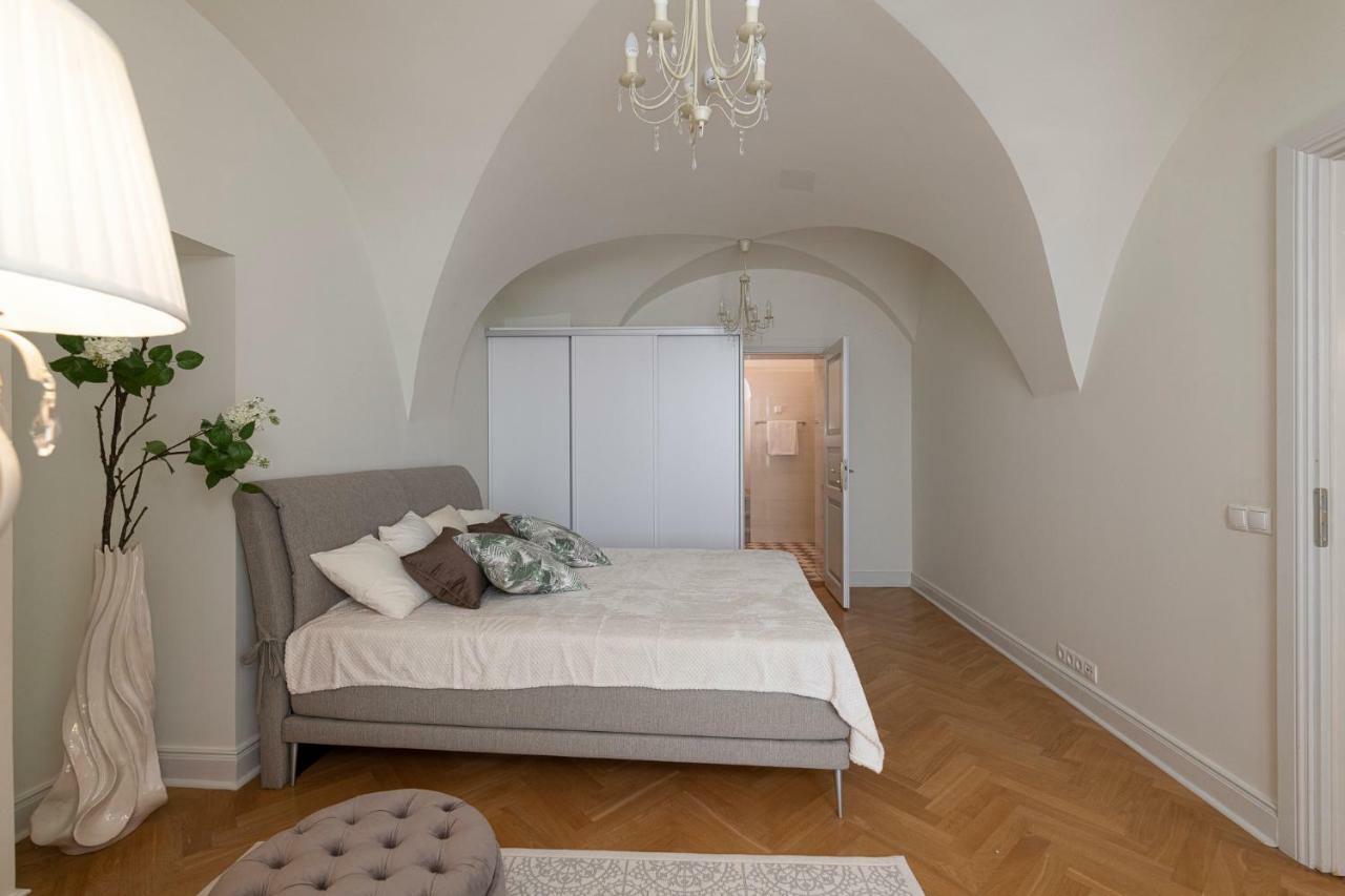 Tallinn Housing 2 Bdr 2 Bathroom With Sauna At Carl Engel Luxury House Buitenkant foto