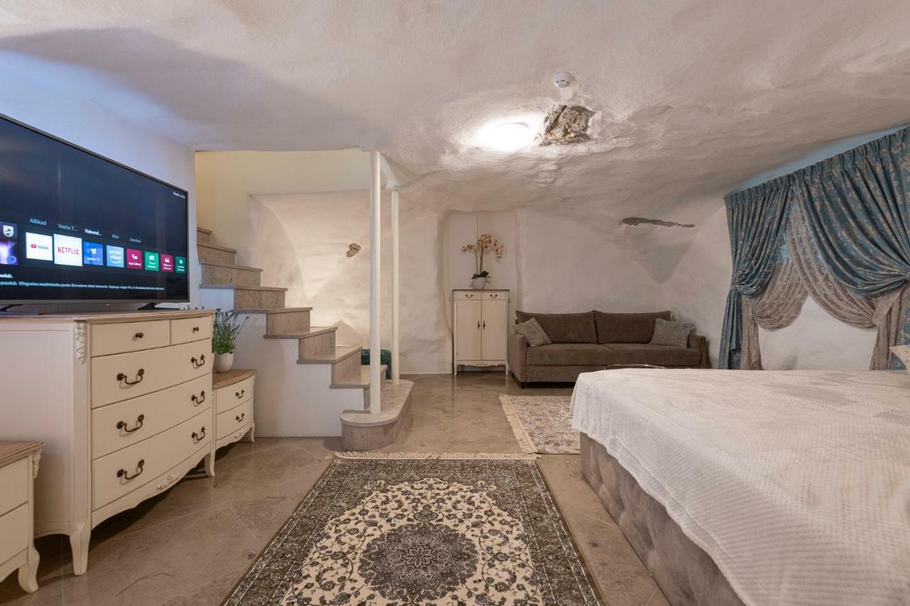 Tallinn Housing 2 Bdr 2 Bathroom With Sauna At Carl Engel Luxury House Buitenkant foto