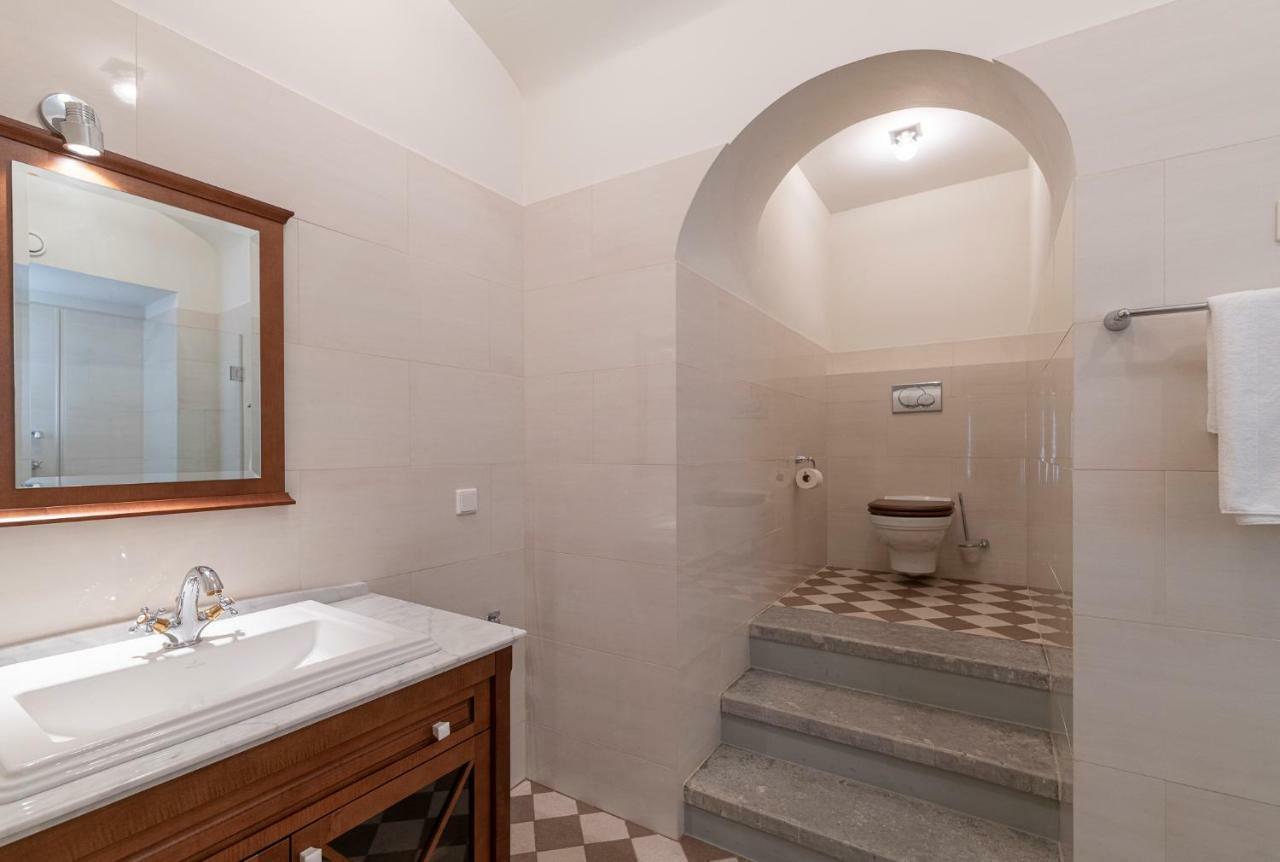 Tallinn Housing 2 Bdr 2 Bathroom With Sauna At Carl Engel Luxury House Buitenkant foto